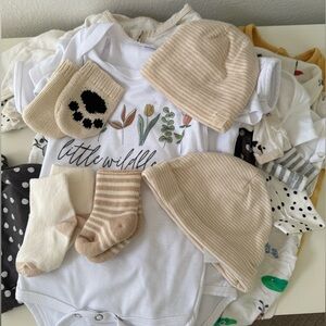 Gently used baby clothing (some brand new never worn) mix of 0-3 and 3-6 months